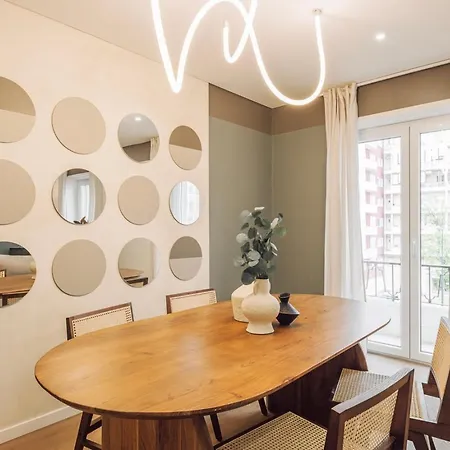 Harlem - 2 Bedrooms & Office In Alvalade Apartament Lizbona