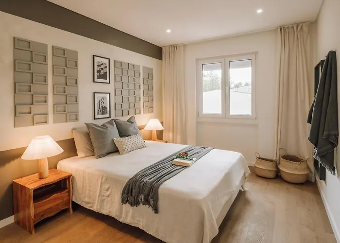 Harlem - 2 Bedrooms & Office In Alvalade 公寓