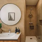 Appartamento Harlem - 2 Bedrooms & Office In Alvalade