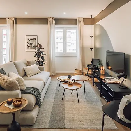 Appartement Harlem - 2 Bedrooms & Office In Alvalade *