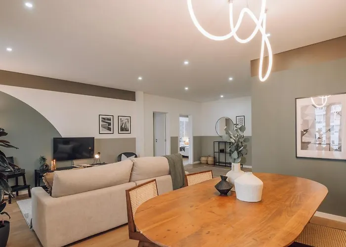 Harlem - 2 Bedrooms & Office In Alvalade Lisbon